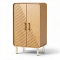 Armoire en bois avec portes en relief dimensions 80 x 40 x 120cm